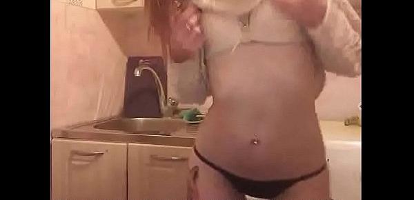  Hot teen show her beautiful body on webcam